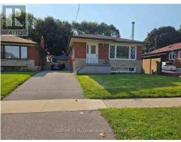 9 TRALEE AVENUE, Toronto, Ontario