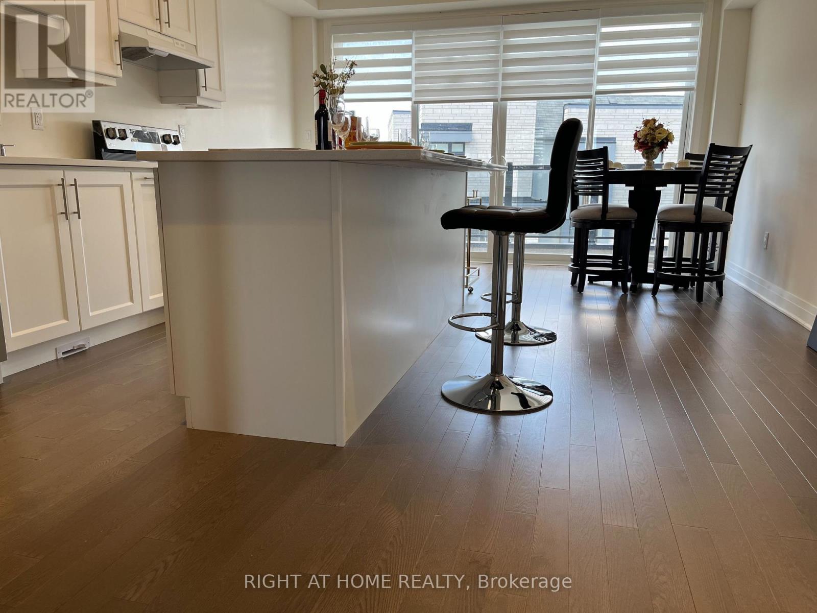 707 Port Darlington Road, Clarington, Ontario  L1C 3K3 - Photo 6 - E12849818