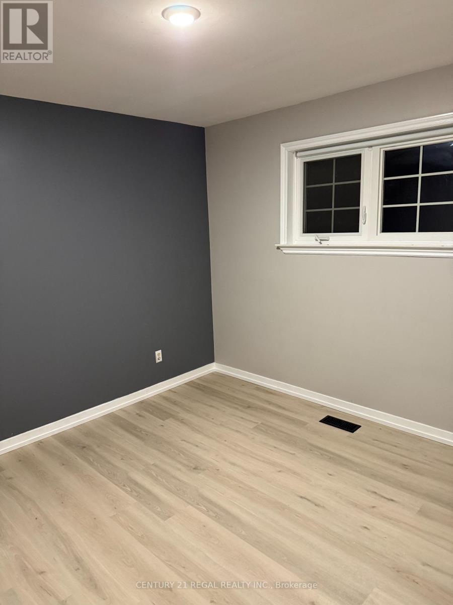 Main - 257 Silverbirch Drive, Newmarket, Ontario  L3Y 2Z6 - Photo 12 - N12793002