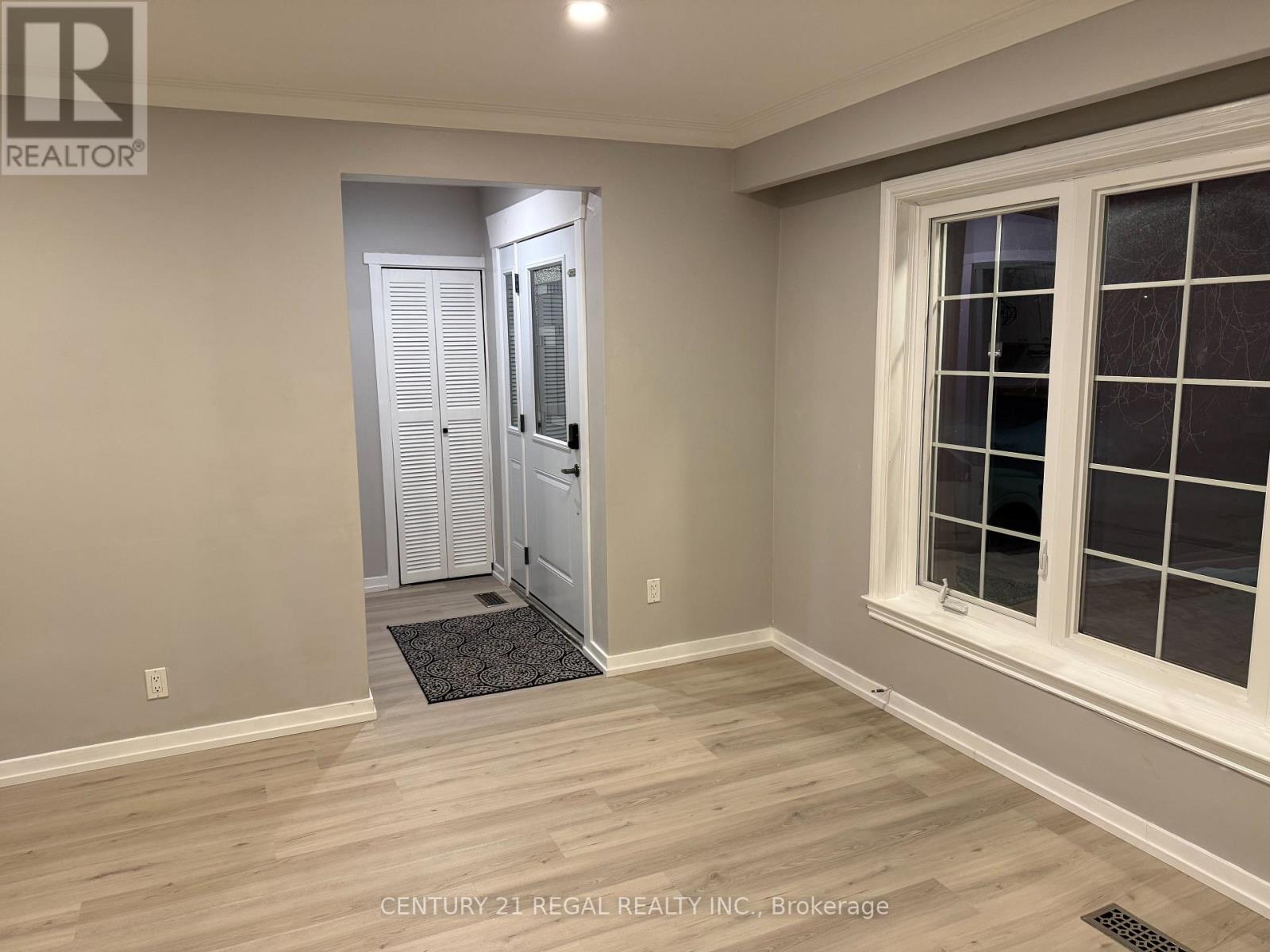 Main - 257 Silverbirch Drive, Newmarket, Ontario  L3Y 2Z6 - Photo 10 - N12793002