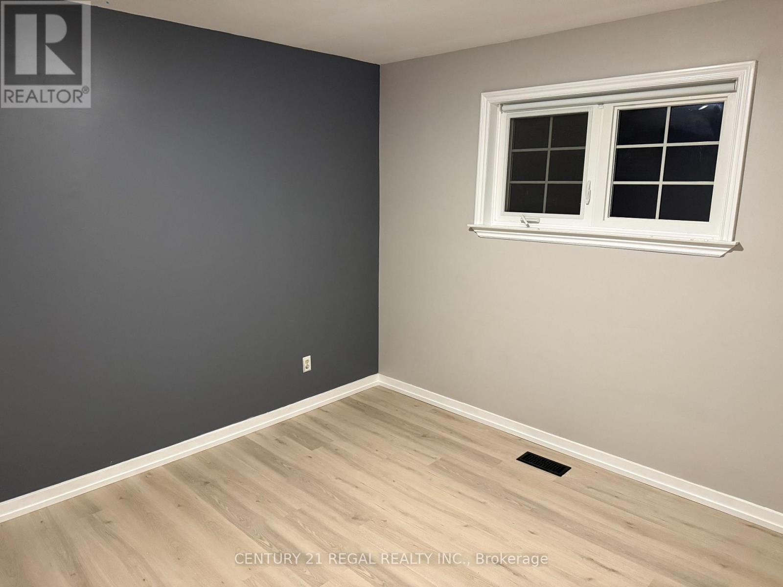 Main - 257 Silverbirch Drive, Newmarket, Ontario  L3Y 2Z6 - Photo 11 - N12793002