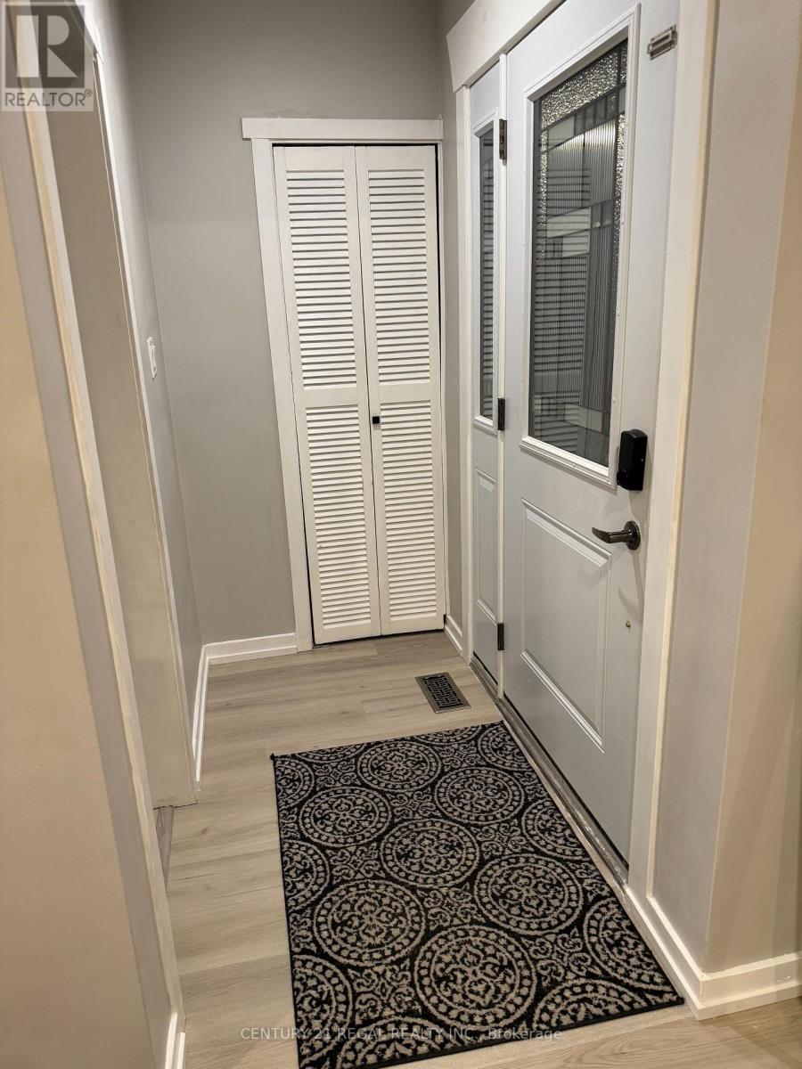 Main - 257 Silverbirch Drive, Newmarket, Ontario  L3Y 2Z6 - Photo 2 - N12793002