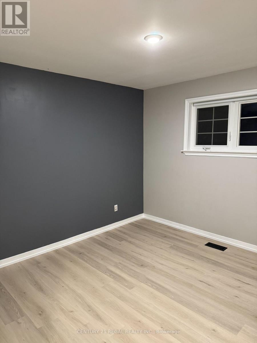 Main - 257 Silverbirch Drive, Newmarket, Ontario  L3Y 2Z6 - Photo 16 - N12793002