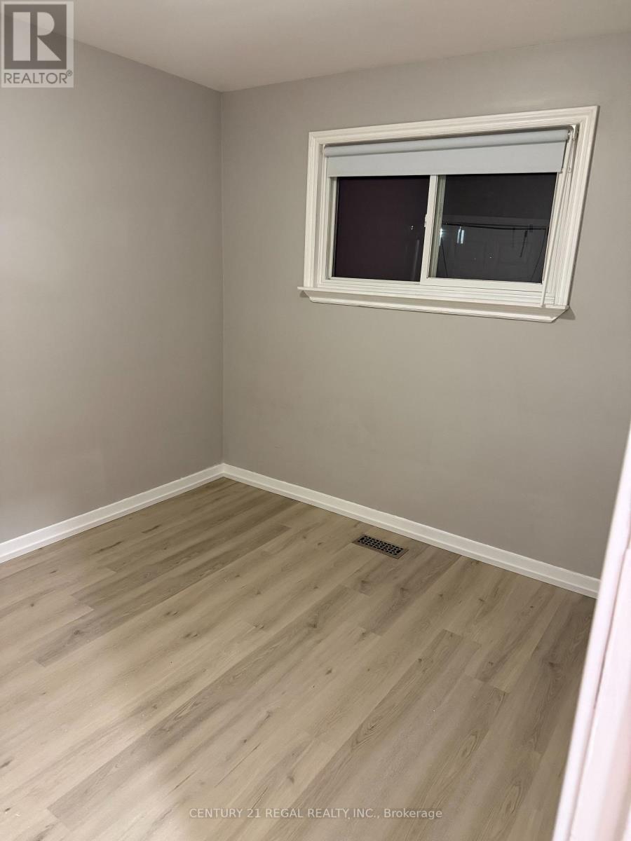 Main - 257 Silverbirch Drive, Newmarket, Ontario  L3Y 2Z6 - Photo 20 - N12793002