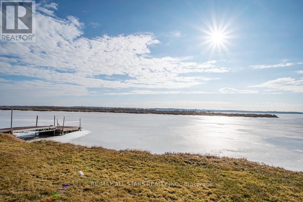 122 Fenelon Drive, Kawartha Lakes, Ontario  K0M 1G0 - Photo 34 - X12838700