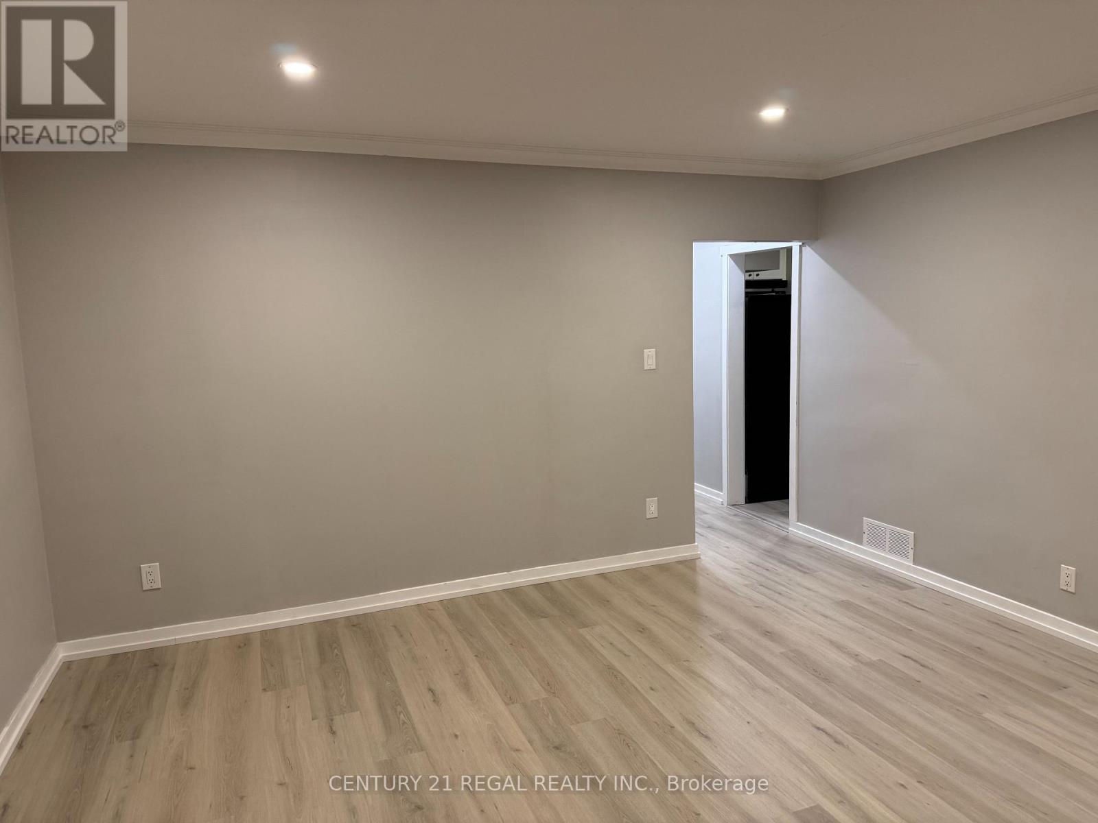 Main - 257 Silverbirch Drive, Newmarket, Ontario  L3Y 2Z6 - Photo 26 - N12793002