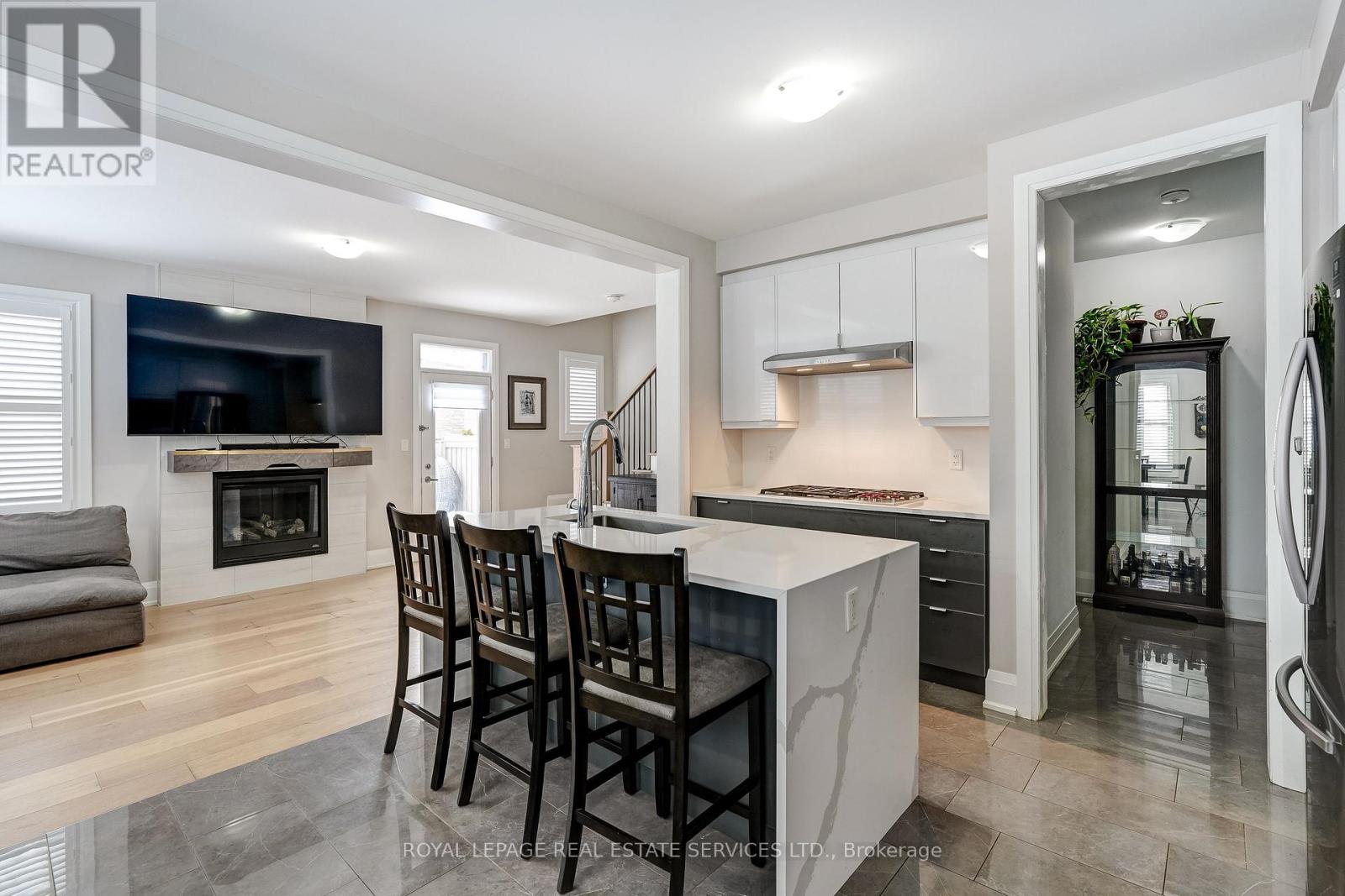 7 Cyclone Trail, Brampton, Ontario  L7A 5E8 - Photo 10 - W12845092