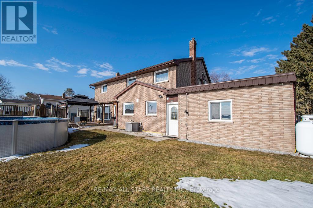 122 Fenelon Drive, Kawartha Lakes, Ontario  K0M 1G0 - Photo 37 - X12838700