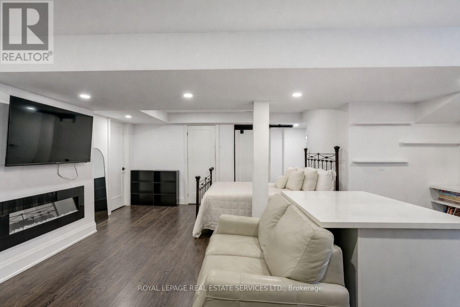 7 Cyclone Trail, Brampton, Ontario  L7A 5E8 - Photo 32 - W12845092