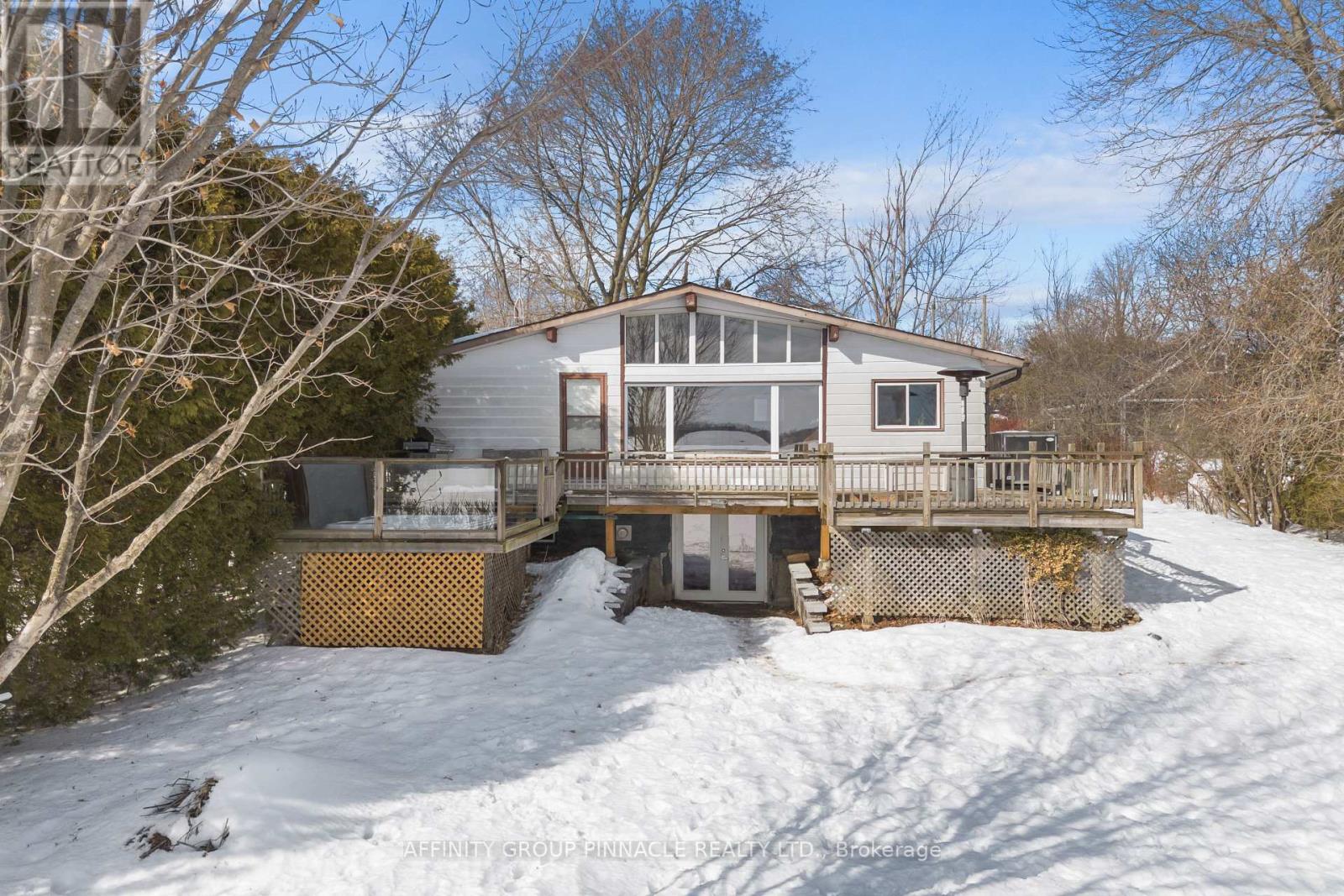 18 Lakeview Boulevard, Kawartha Lakes, Ontario  K0M 2C0 - Photo 2 - X12849690