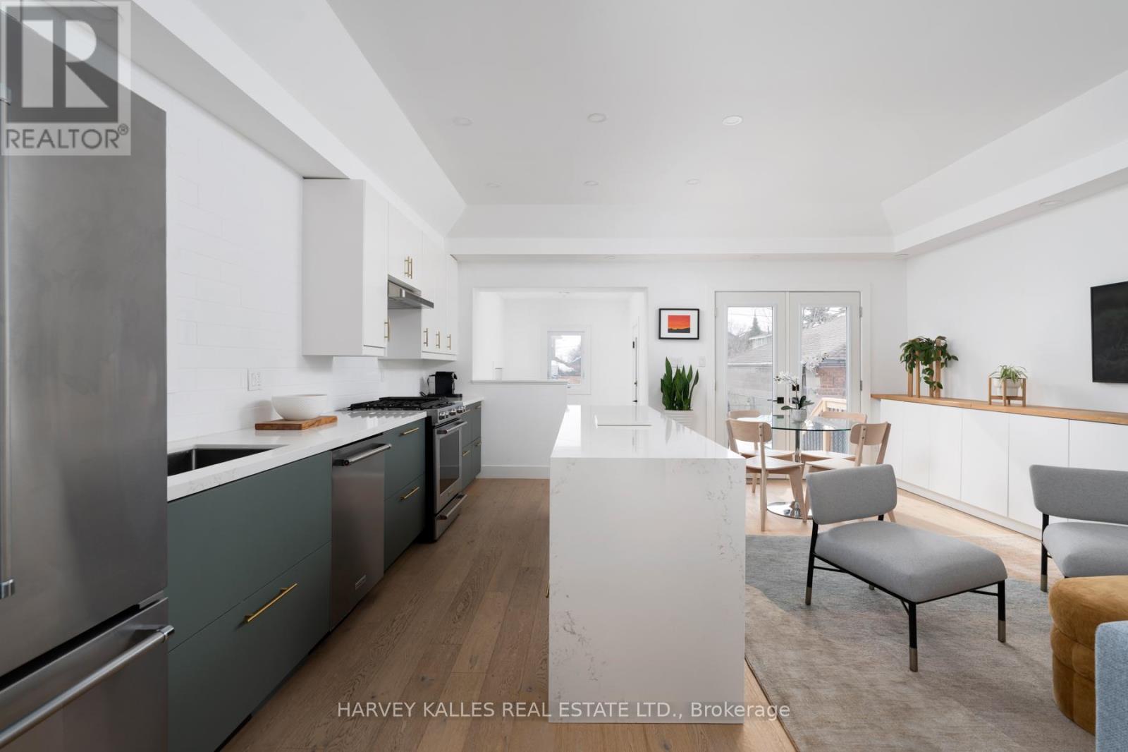 31 Elder Avenue, Toronto (Long Branch), Ontario  M8W 1S3 - Photo 19 - W12849096