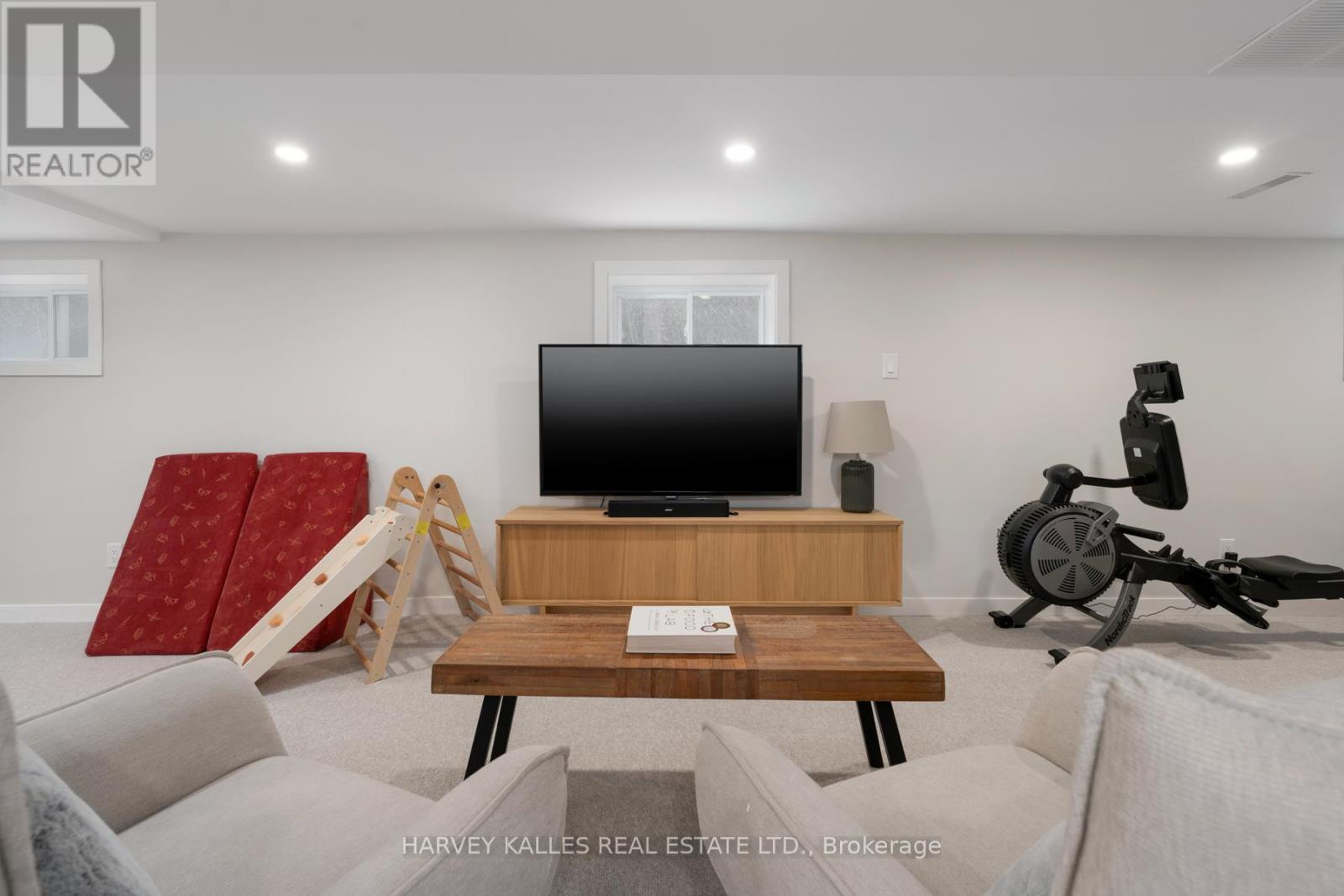 31 Elder Avenue, Toronto (Long Branch), Ontario  M8W 1S3 - Photo 31 - W12849096