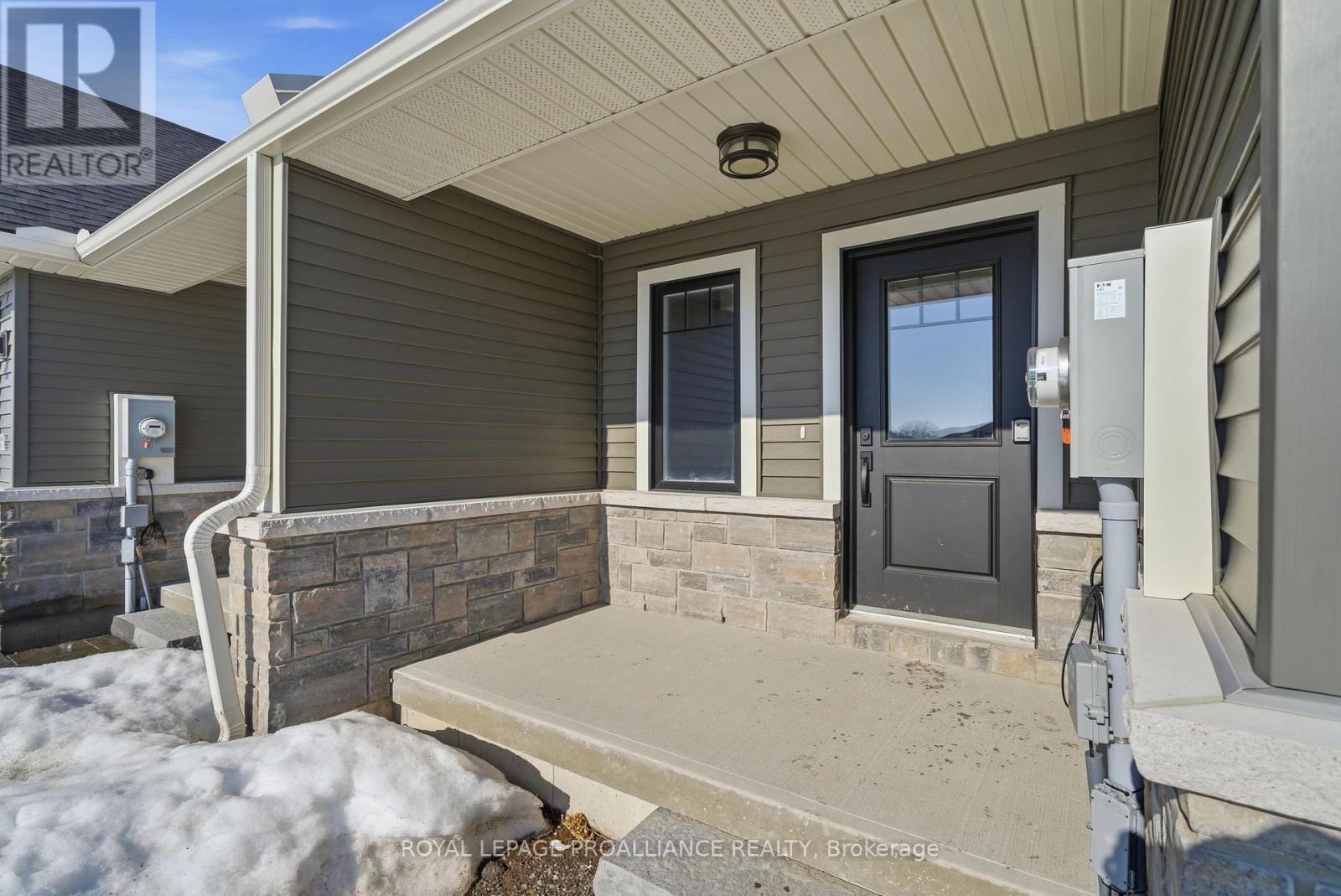 59 Sandhu Crescent, Belleville (Belleville Ward), Ontario  K8P 0G7 - Photo 5 - X12713730