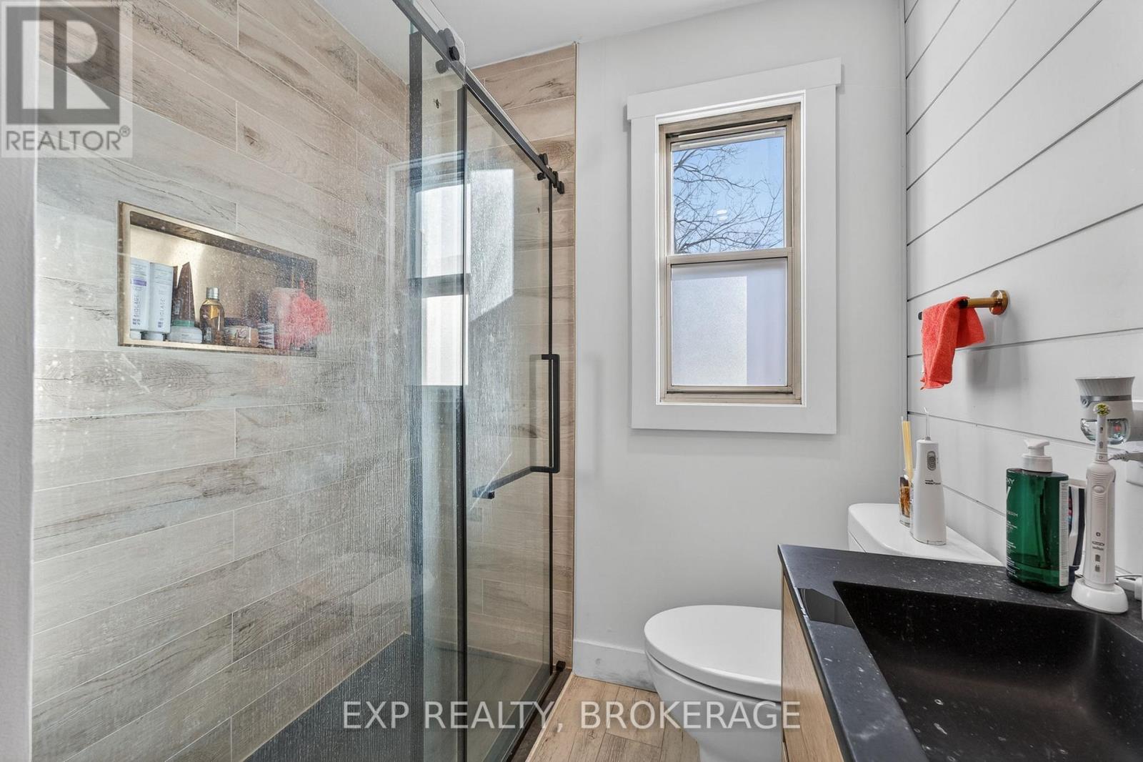 19 Scott Street, Kingston (Central City East), Ontario  K7L 1L3 - Photo 10 - X12848416