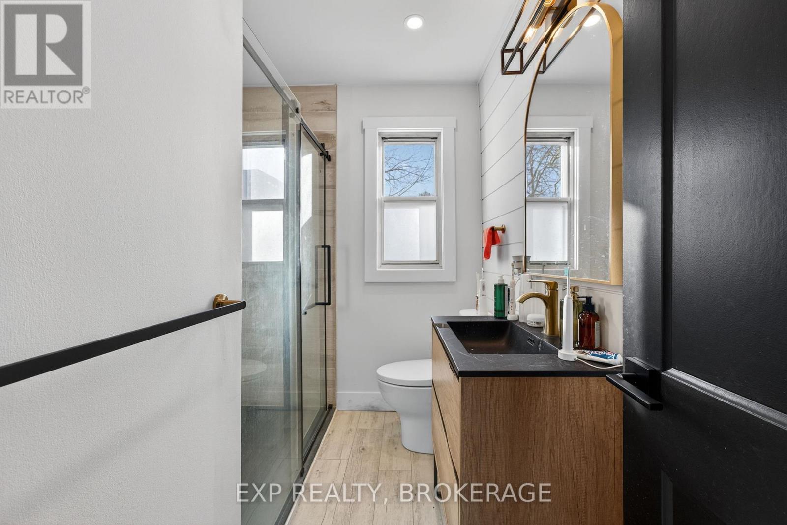 19 Scott Street, Kingston (Central City East), Ontario  K7L 1L3 - Photo 8 - X12848416