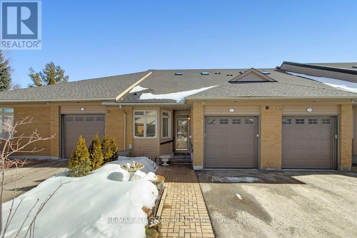 21 WAVE HILL WAY, Markham, Ontario
