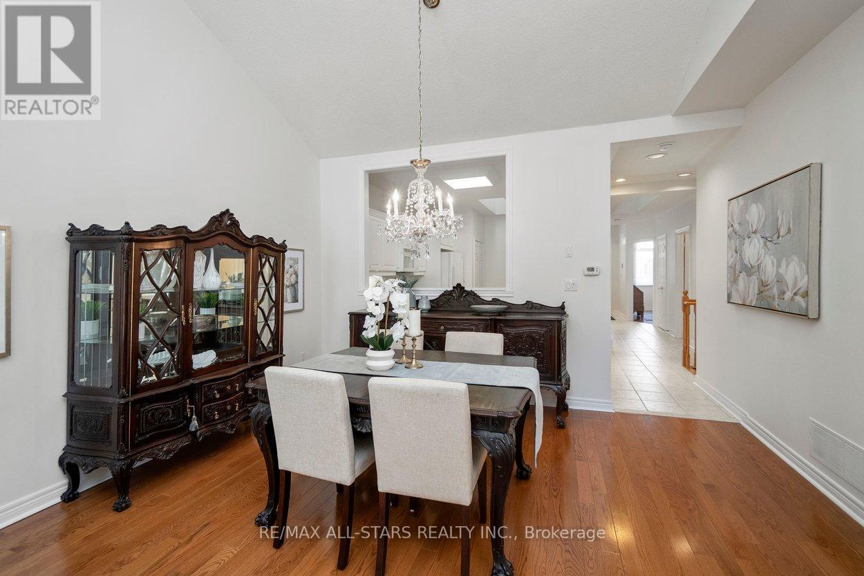 21 Wave Hill Way, Markham, Ontario  L6E 1J2 - Photo 10 - N12849724