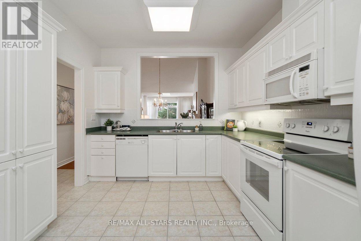 21 Wave Hill Way, Markham, Ontario  L6E 1J2 - Photo 12 - N12849724