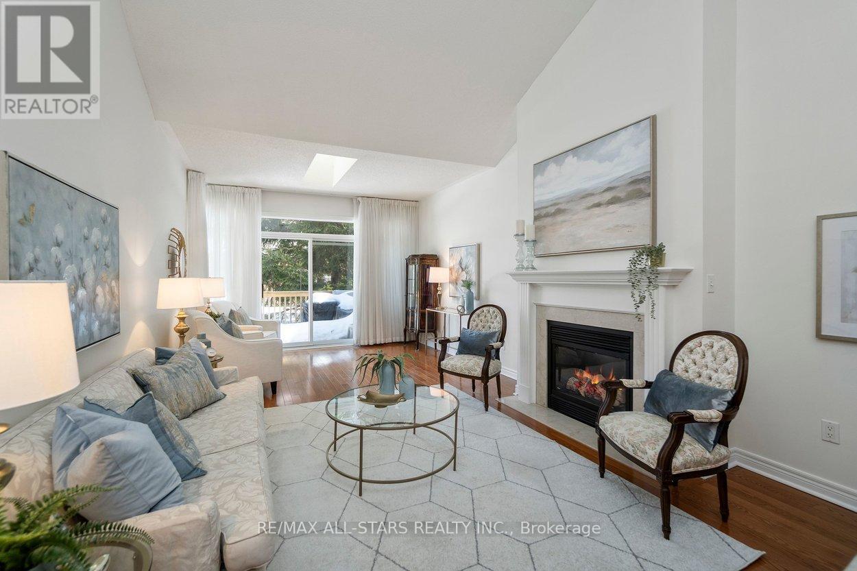 21 Wave Hill Way, Markham, Ontario  L6E 1J2 - Photo 3 - N12849724