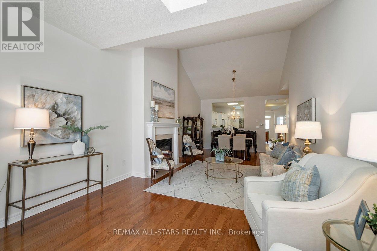 21 Wave Hill Way, Markham, Ontario  L6E 1J2 - Photo 6 - N12849724