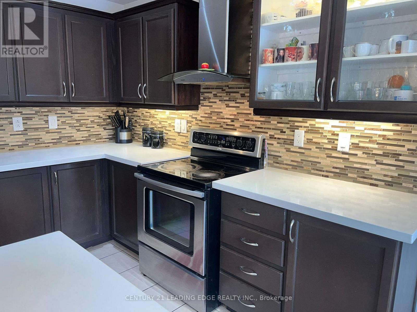 30 Armstrong Crescent, Bradford West Gwillimbury (Bradford), Ontario  L3Z 0L1 - Photo 12 - N12849782