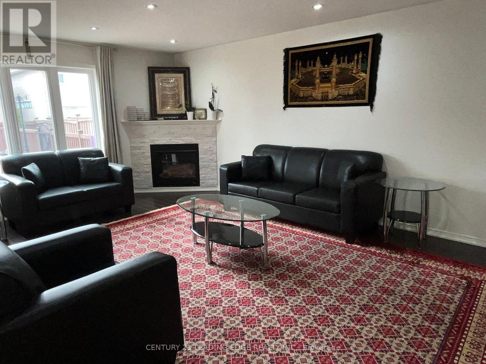 30 Armstrong Crescent, Bradford West Gwillimbury (Bradford), Ontario  L3Z 0L1 - Photo 6 - N12849782