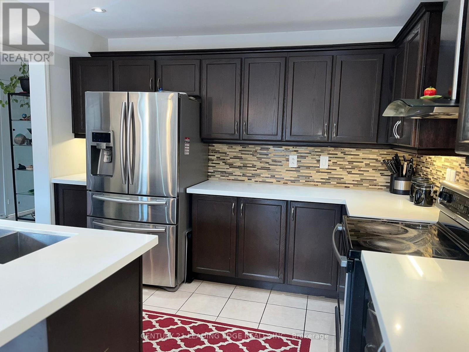 30 Armstrong Crescent, Bradford West Gwillimbury (Bradford), Ontario  L3Z 0L1 - Photo 8 - N12849782