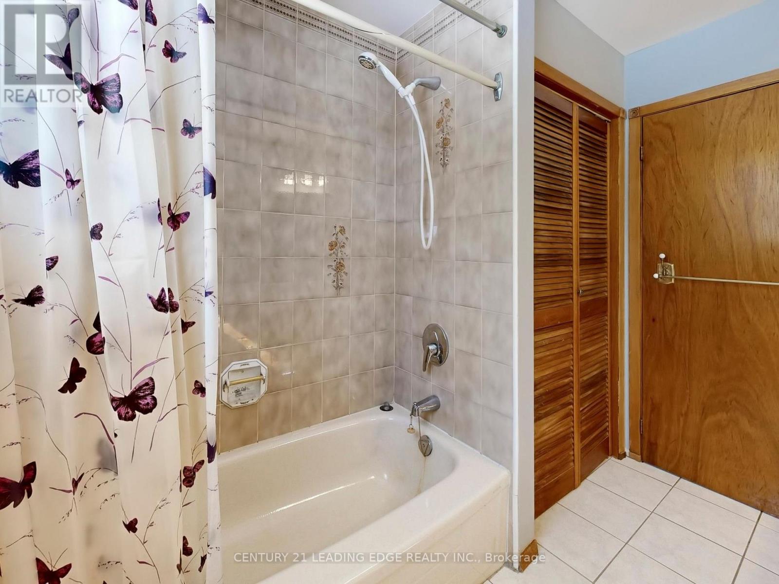 3525 Pollock Road E, Georgina, Ontario  L4P 0P6 - Photo 23 - N12849832