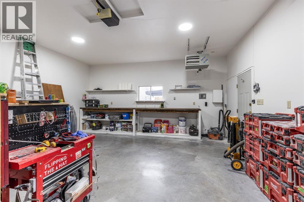 150 11 Street Ne, Medicine Hat, Alberta  T1A 5T1 - Photo 38 - A2283170