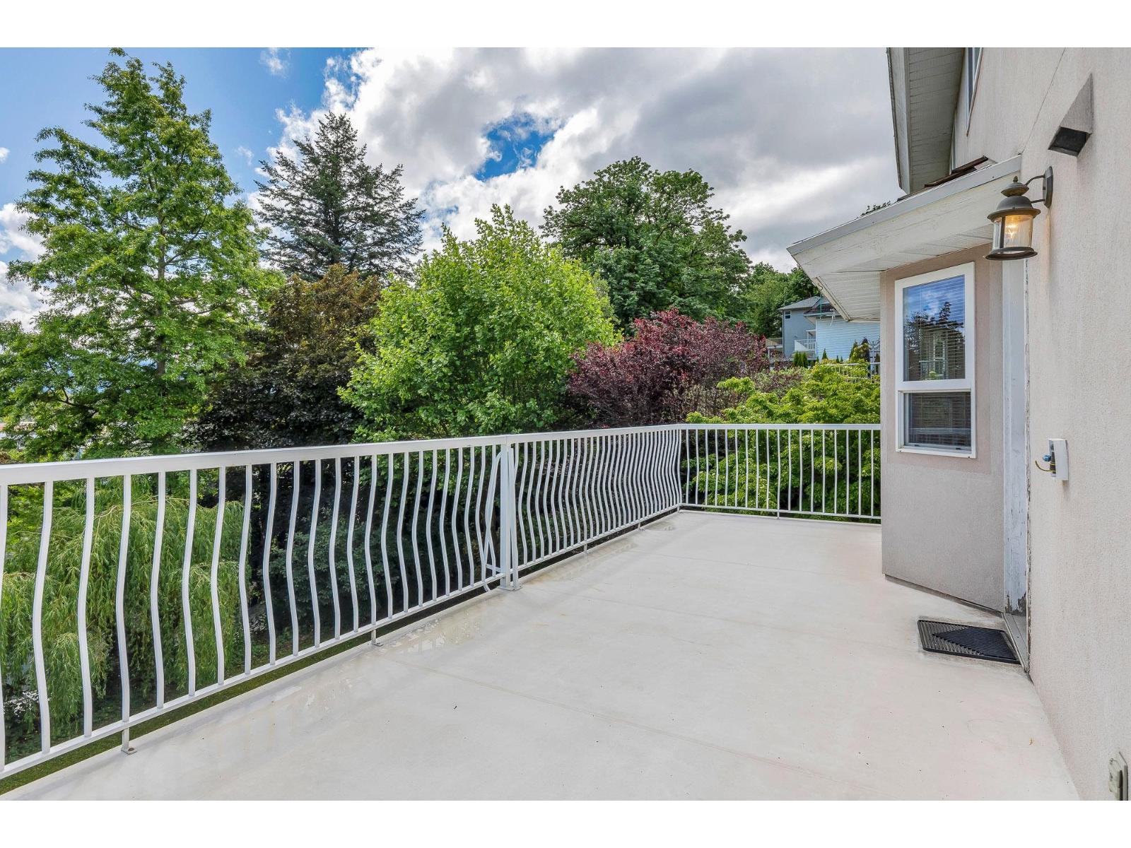 8678 Sunburst Place, Chilliwack Mountain, Chilliwack, British Columbia  V2R 3J1 - Photo 11 - R3096522