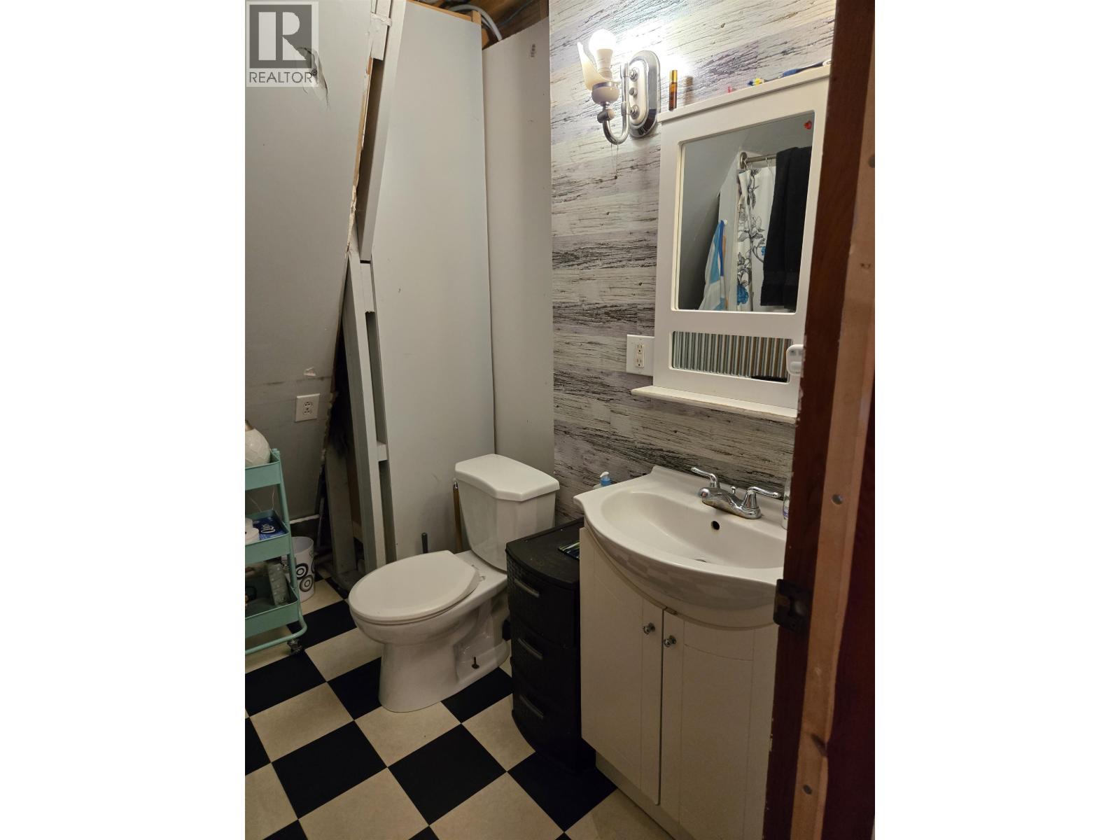 32585 Grant Road, Prince George, British Columbia  V2N 5Z7 - Photo 15 - R3017713