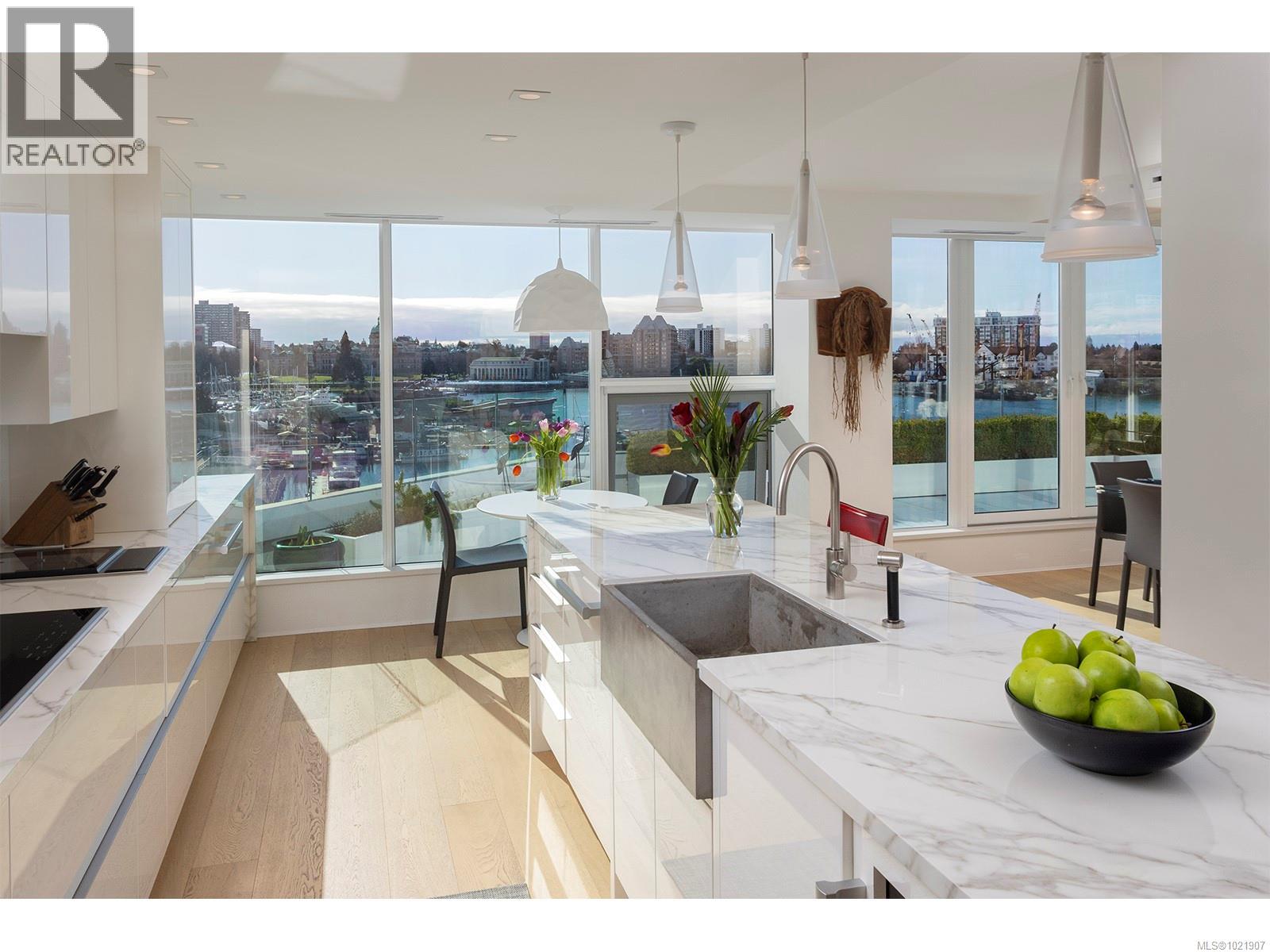 606 1234 Wharf St, Victoria, British Columbia  V8W 3H9 - Photo 11 - 1021907