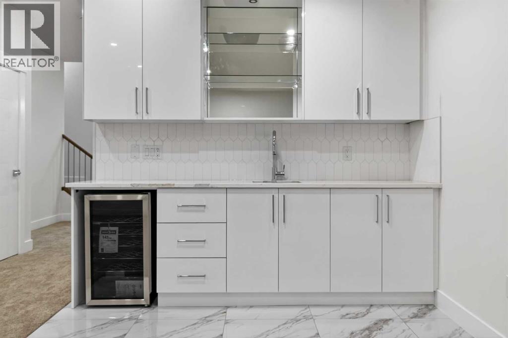 430 33 Avenue Nw, Calgary, Alberta  T2K 0B4 - Photo 47 - A2279604