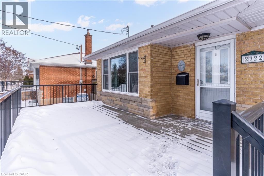 2322 Redfern Road, Burlington, Ontario  L7R 1X3 - Photo 5 - 40799040