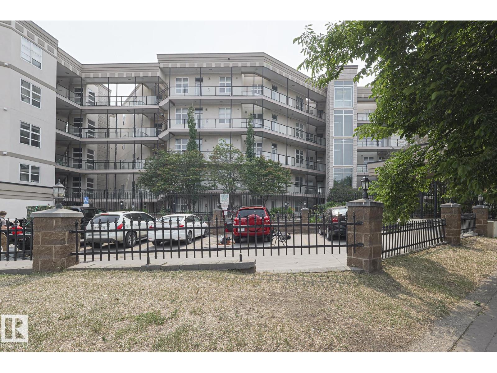 #113 9507 101 Av Nw, Edmonton, Alberta  T5H 4R1 - Photo 2 - E4475368