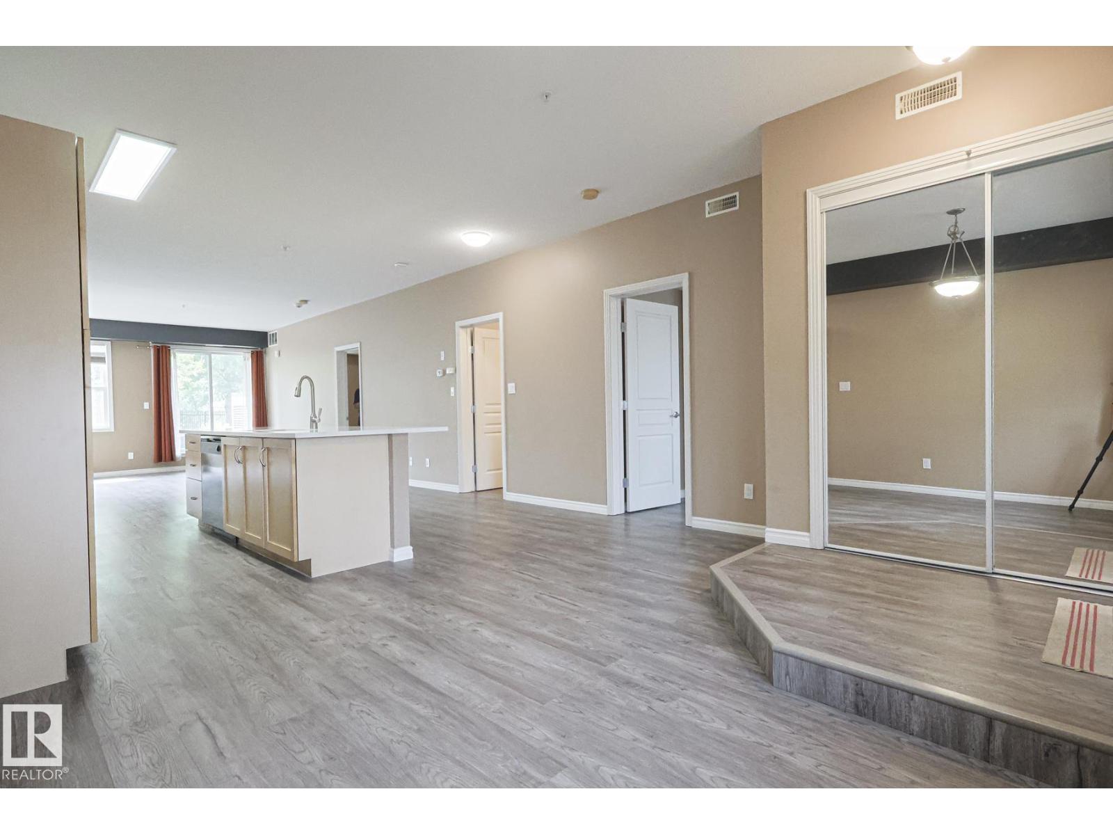 #113 9507 101 Av Nw, Edmonton, Alberta  T5H 4R1 - Photo 6 - E4475368