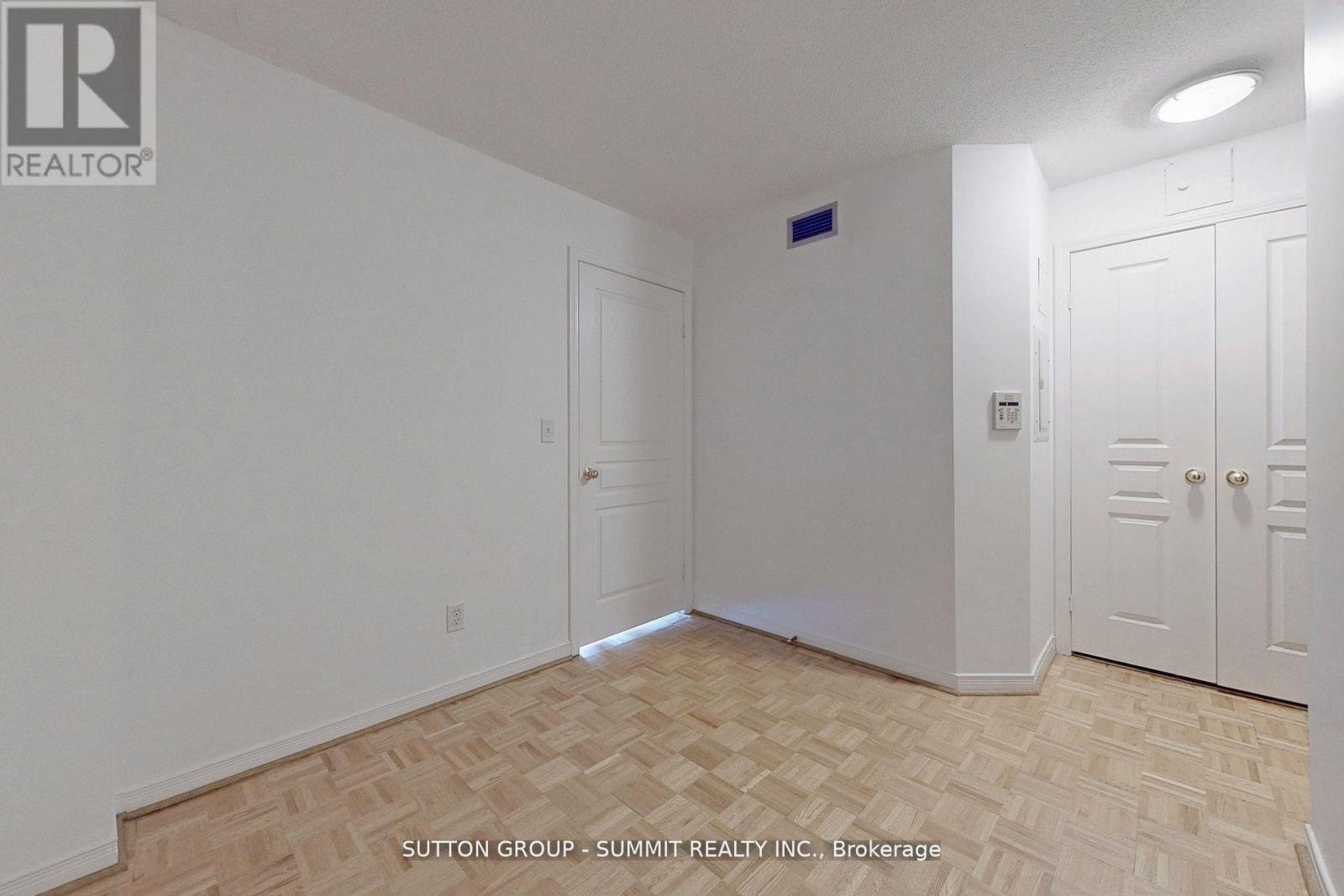 1203 - 2565 Erin Centre Boulevard, Mississauga, Ontario  L5M 6Z8 - Photo 31 - W12849702