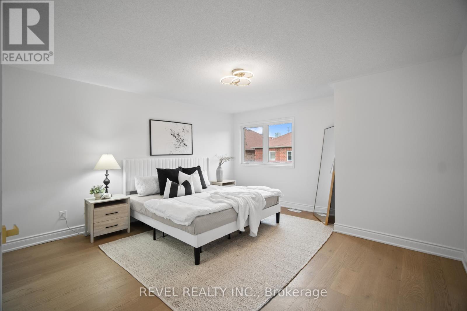 580 Courtney Valley Road, Mississauga, Ontario  L5V 0C2 - Photo 20 - W12849744