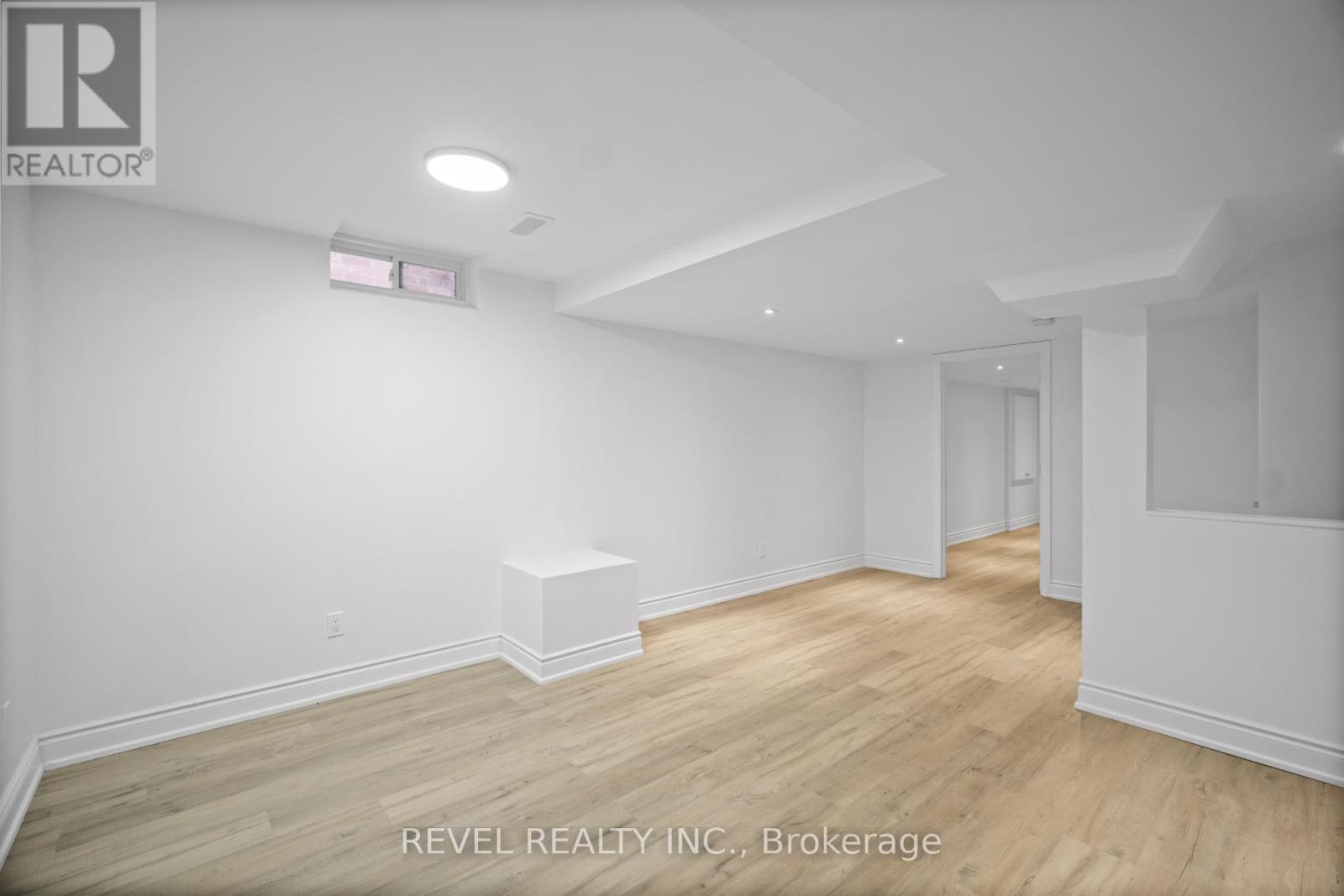 580 Courtney Valley Road, Mississauga, Ontario  L5V 0C2 - Photo 31 - W12849744