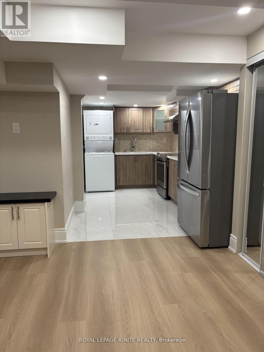 22 Redwillow Road, Brampton, Ontario  L6P 2A3 - Photo 2 - W12849806