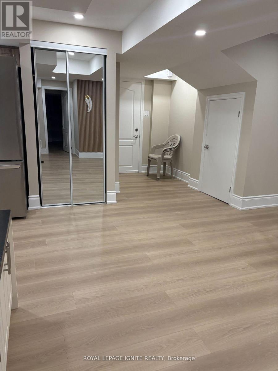 22 Redwillow Road, Brampton, Ontario  L6P 2A3 - Photo 7 - W12849806