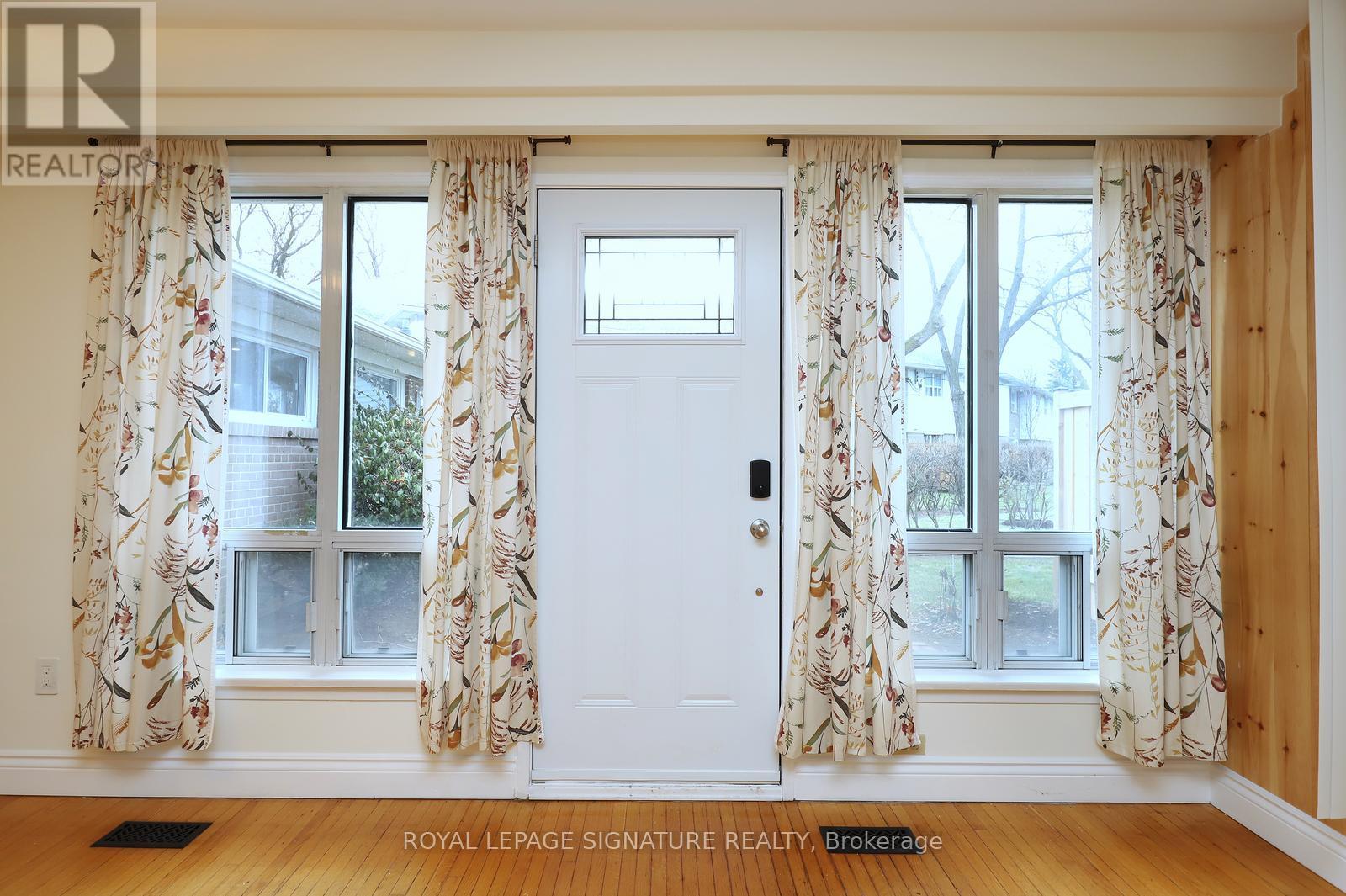 20 - 160 Carsbrooke Road, Toronto, Ontario  M9C 1G9 - Photo 10 - W12849842