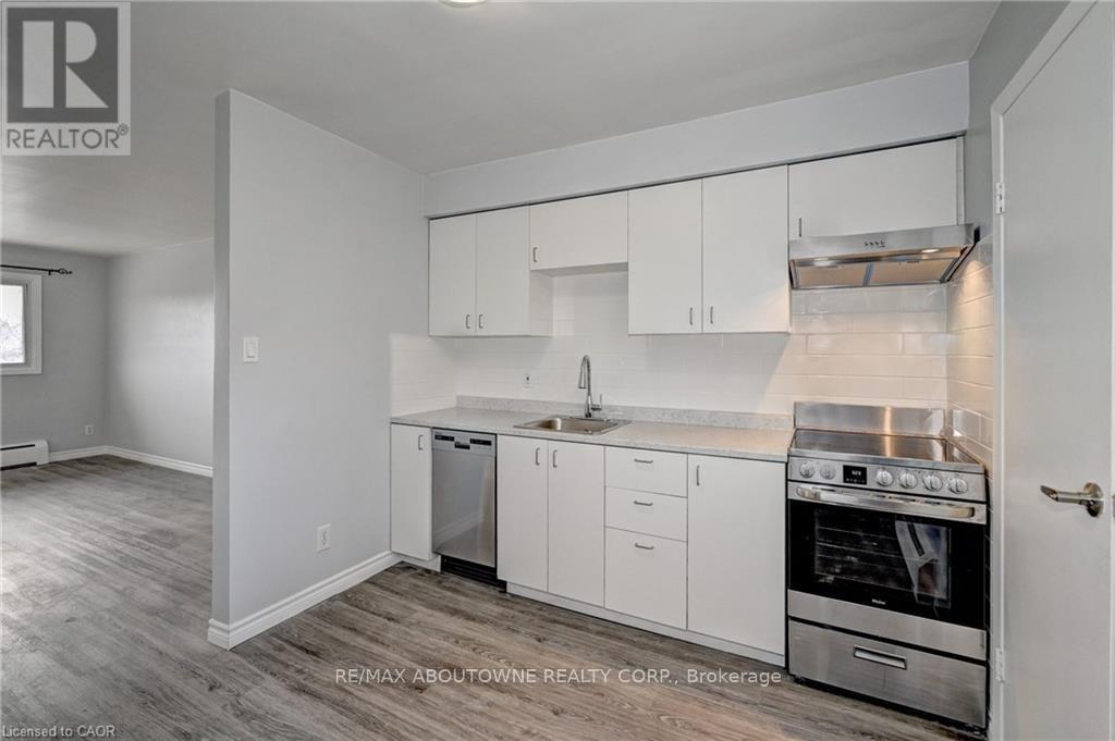 B5 - 280 Sydney Street S, Kitchener, Ontario  N2G 3V9 - Photo 19 - X12849736