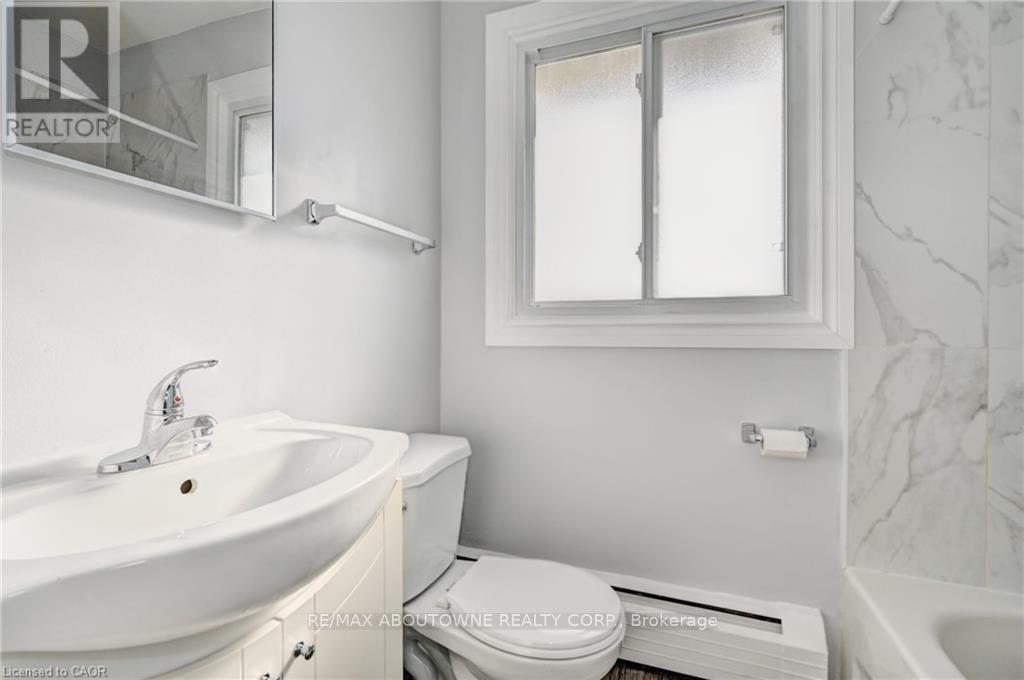 B5 - 280 Sydney Street S, Kitchener, Ontario  N2G 3V9 - Photo 20 - X12849736