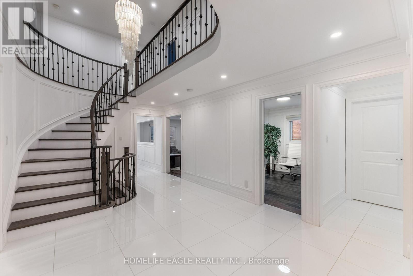 26 Whitetail Court, Vaughan (East Woodbridge), Ontario  L4L 5K9 - Photo 17 - N12849022