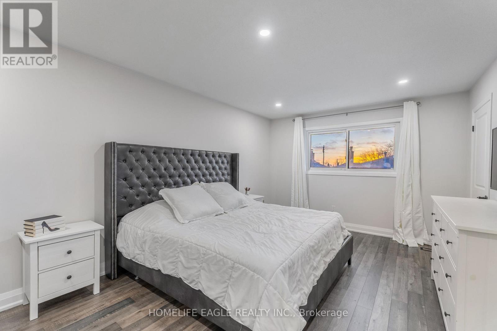 26 Whitetail Court, Vaughan (East Woodbridge), Ontario  L4L 5K9 - Photo 24 - N12849022