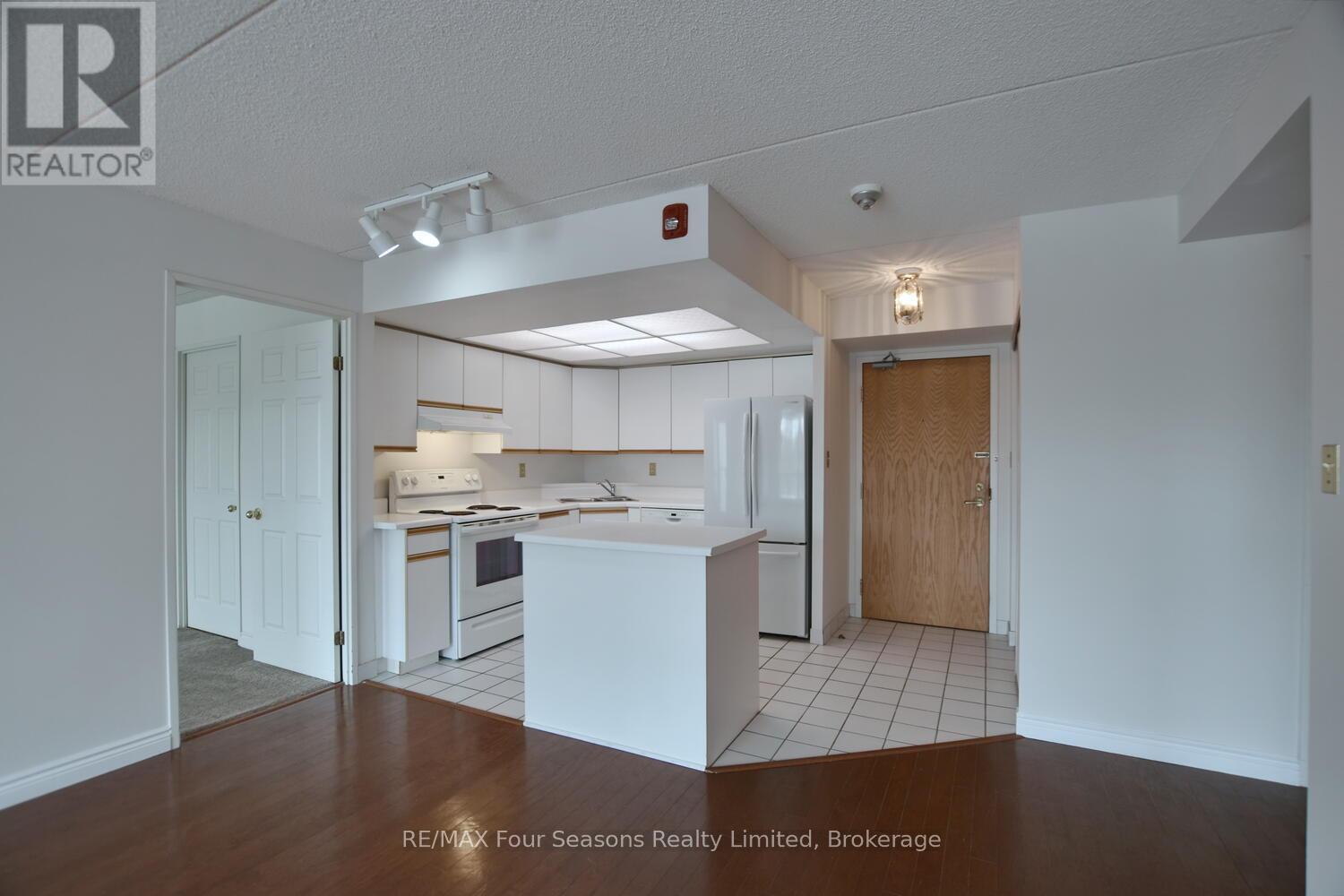 312 - 172 Eighth Street, Collingwood, Ontario  L9Y 4T2 - Photo 6 - S12849874