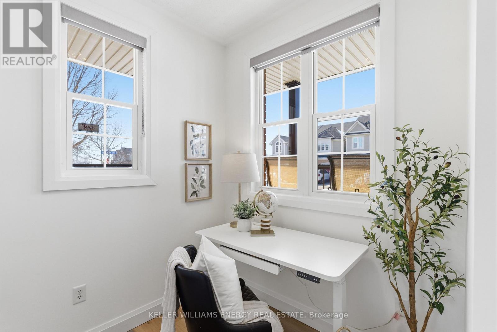 25 Toscana Drive, Whitby, Ontario  L1R 2Z4 - Photo 4 - E12849906