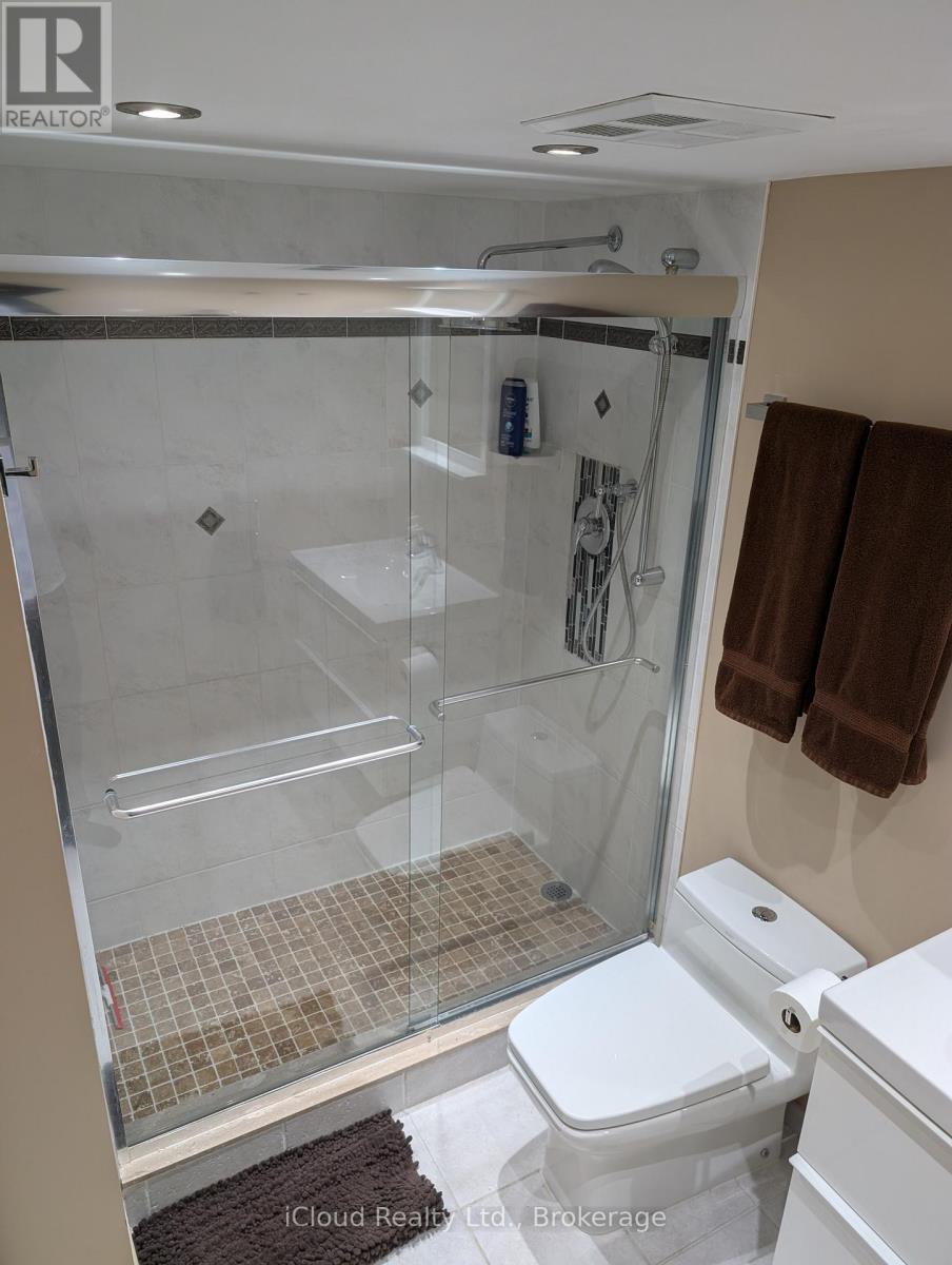 1003 - 45 Kingsbridge Garden Circle, Mississauga, Ontario  L5R 3K4 - Photo 12 - W12849196