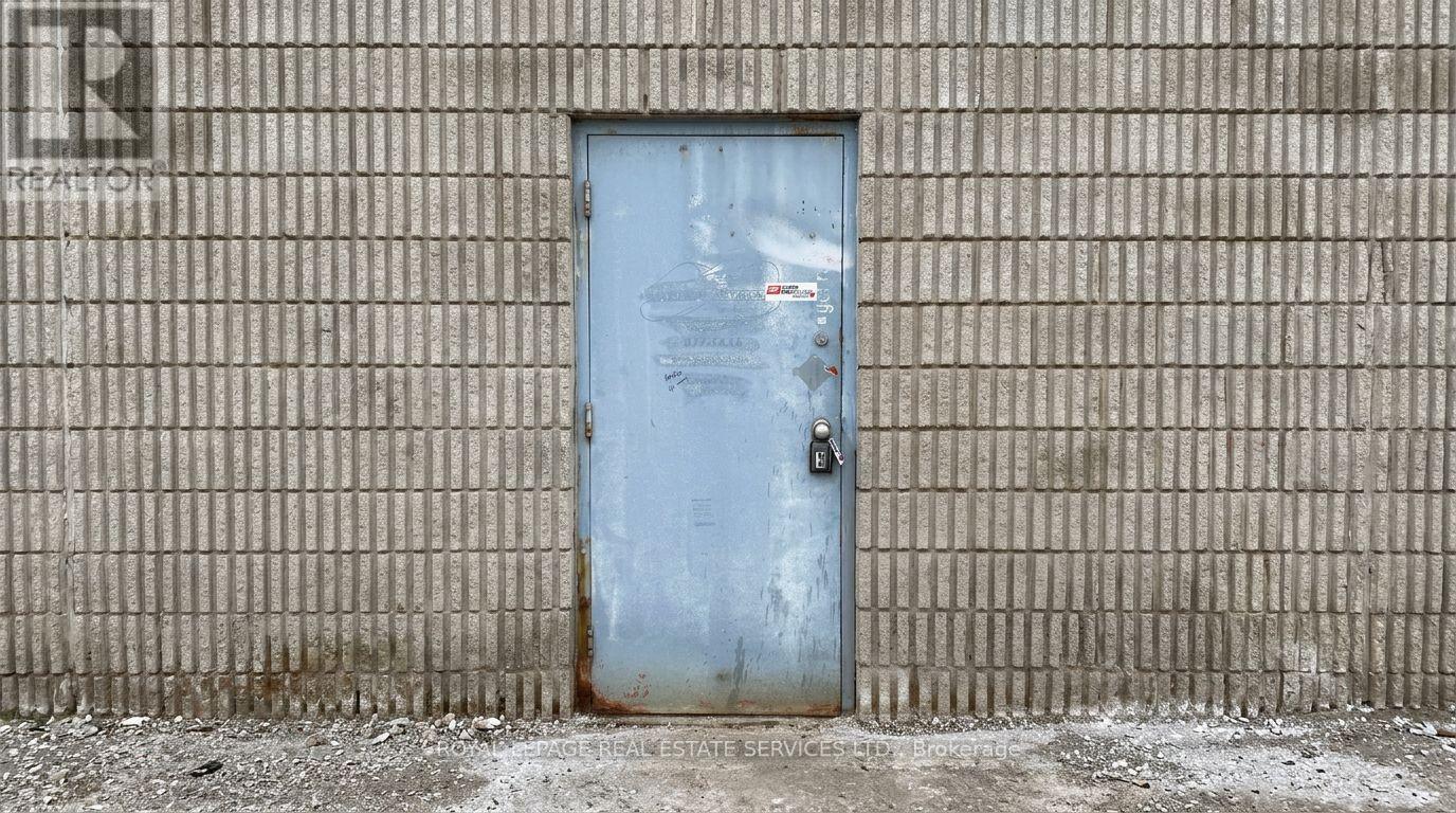 18 - 55 Sinclair Avenue N, Halton Hills, Ontario  L7G 4X4 - Photo 4 - W12616852